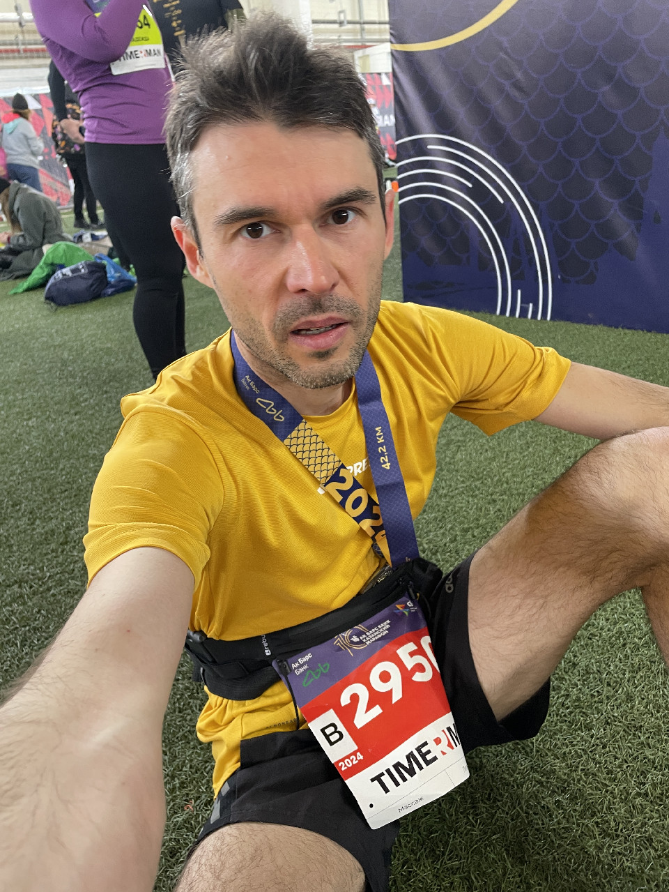 S10.run - Марафон 2:53:31 -15 минут с личника или как обосраться на  марафоне делая личник и для чего нужны дешевые перчатки на старте 